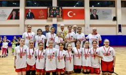 Mustafakemalpaşalı kızların başarı hikayesi! Başkan'dan videolu kutlama...