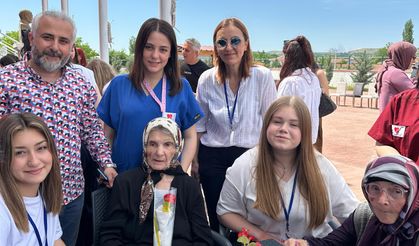 Sınav Koleji'nden Huzurevine Anlamlı Ziyaret: Gönül Bağları Güçlendi