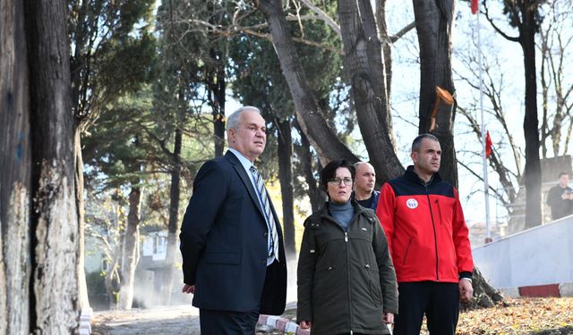 Mustafakemalpaşa Şehitlik Alanında Çalışmalar Sürüyor